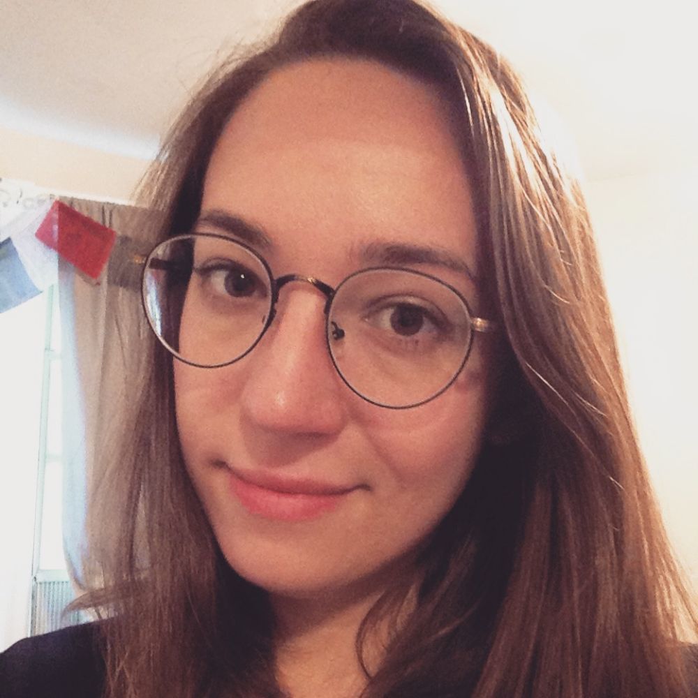 Meet your Posher, Claire